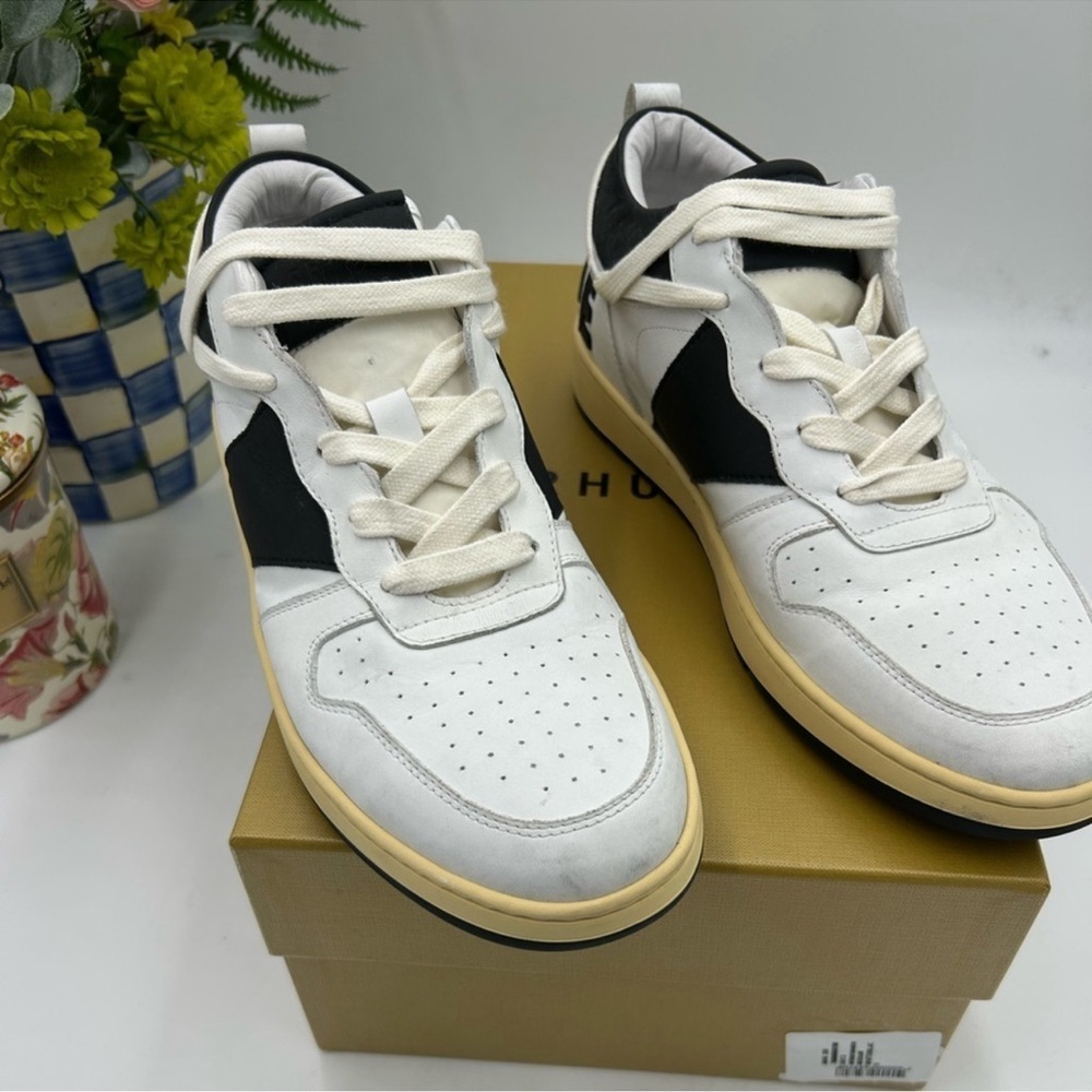 Men’s Rhude logo lettering, low top leather sneakers size 9